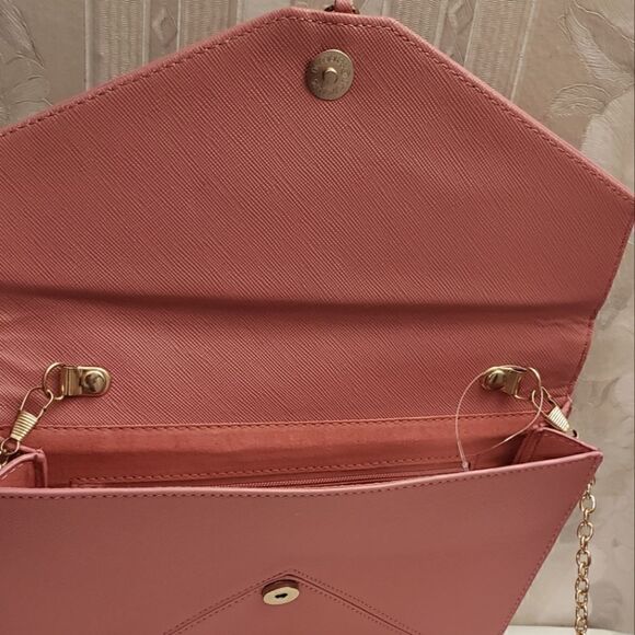 Olivia Miller Clutch Chain Crossbody Pink - Picture 6 of 6